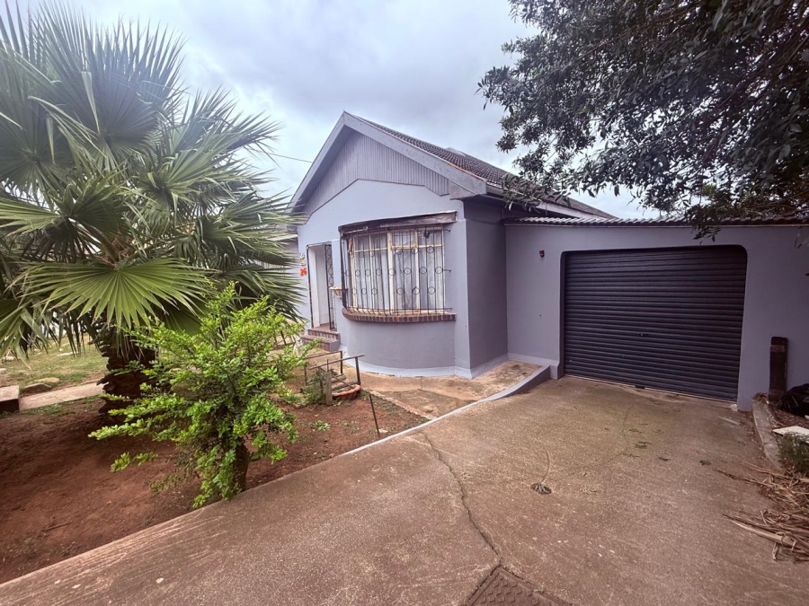 3 Bedroom Property for Sale in Bothasrus Eastern Cape